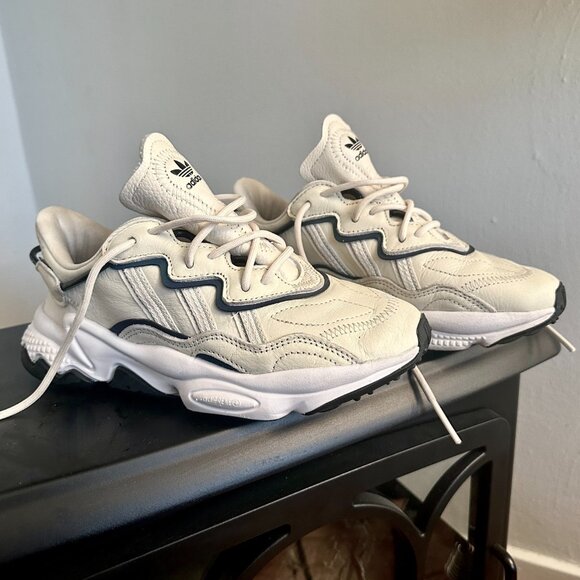 adidas Ozweego Retro Low-Top Sneakers | Women’s 4.5 | Cream/White - Picture 5 of 8